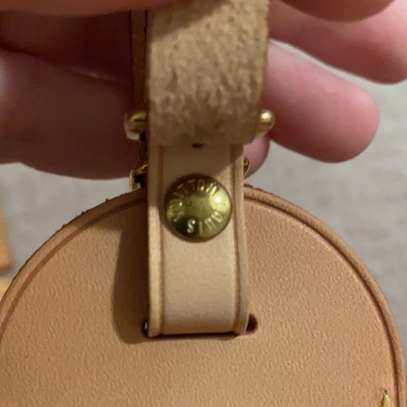 Louis Vuitton Luggage Tag - Picture 5 of 5